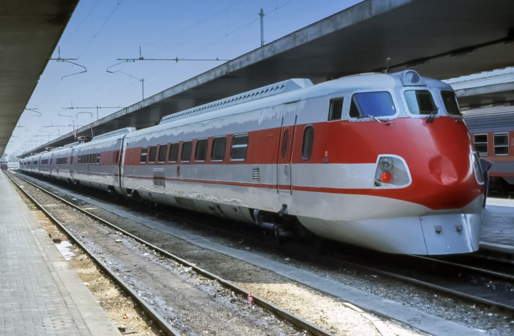 ETR 450.025 Roma Termini Agosto 1991 – il Portale dei Treni