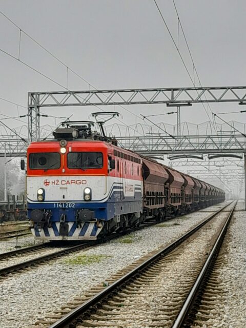 HŽ Cargo/Ferrovie Croate Cargo/ 1141…202 – Stazione di Sisak Caprag, Croazia – 26 Ottobre 2024 di Tomas