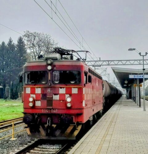 HŽ Cargo/Ferrovie Croate Cargo/ 1141…041 – Stazione di Sisak, Croazia – 26 Ottobre 2024 di Tomas