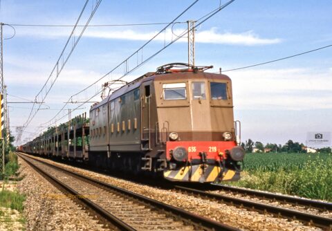 E 636 219 – tra Calcio (BG) e Chiari (BS) – 4 Luglio 1990 di Stefano Bombardieri